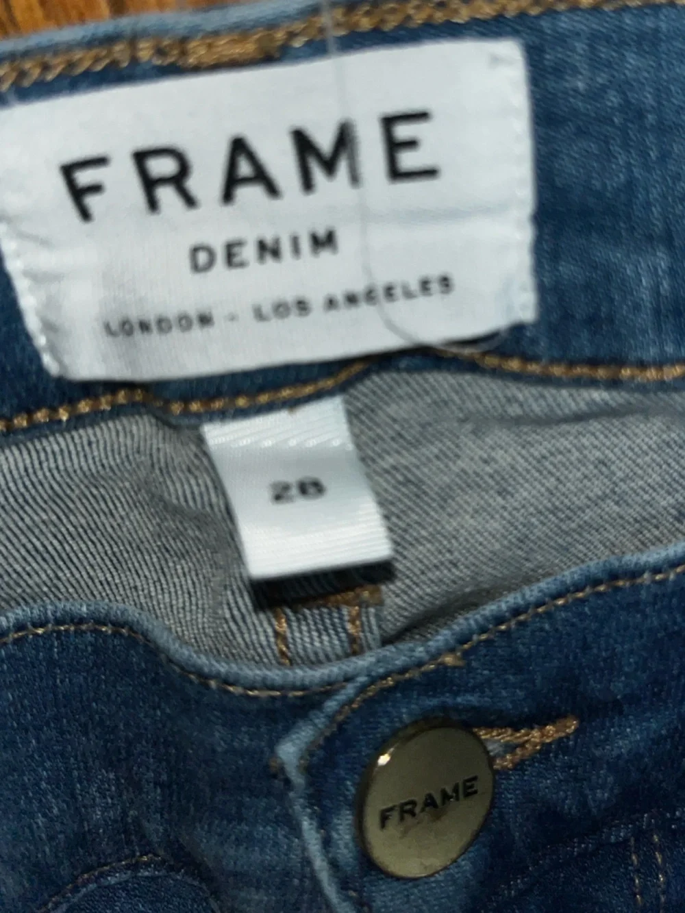 FRAME Le Skinny de Jeanne